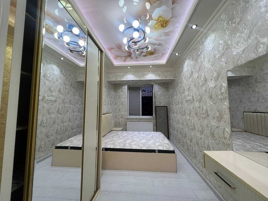 сдается 2х комнатная квартира на 3 этаже в районе крытый рынок