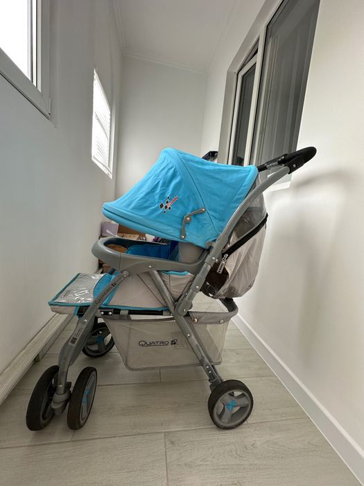 Продаю детскую коляску Quattro Caddy