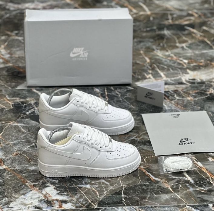 Adidasi premium nike force 1 triple white, triple black