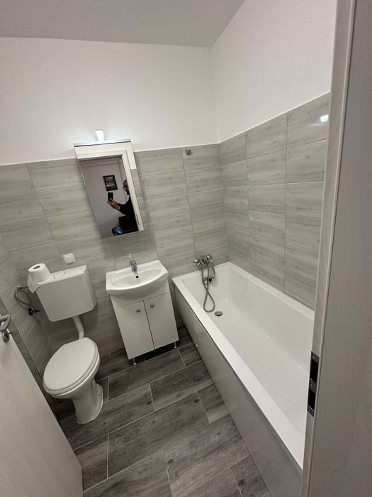 De închiriat studio 50 mp – Apărătorii Patriei, Drumul Jilavei Berceni
