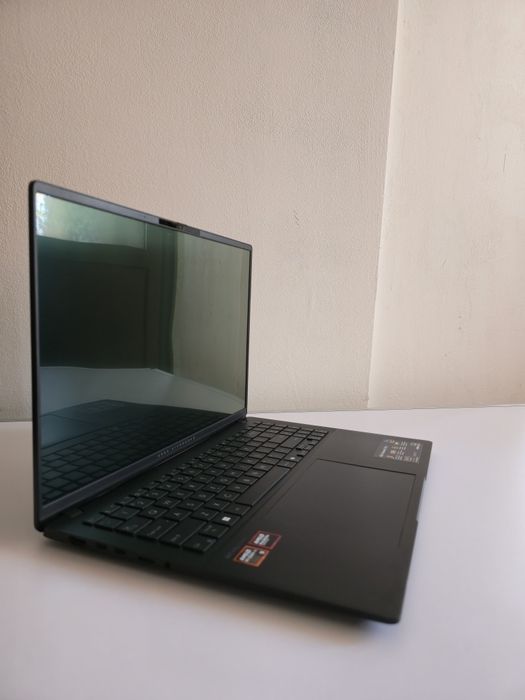 ASUS Vivobook S16 OLED 3.2K – Ryzen 9, 24GB RAM, 1TB