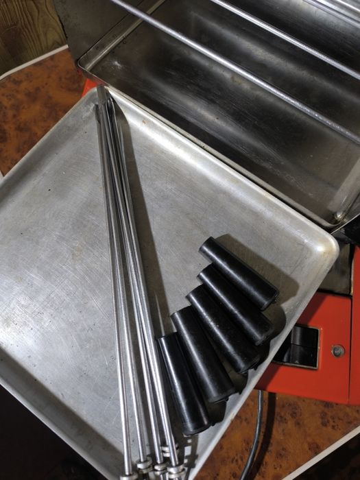 Продаётся Электрошашлычница СРОЧНО