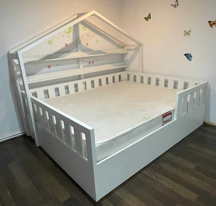 Vand pat tip casuta Montessori 200x180 cm
