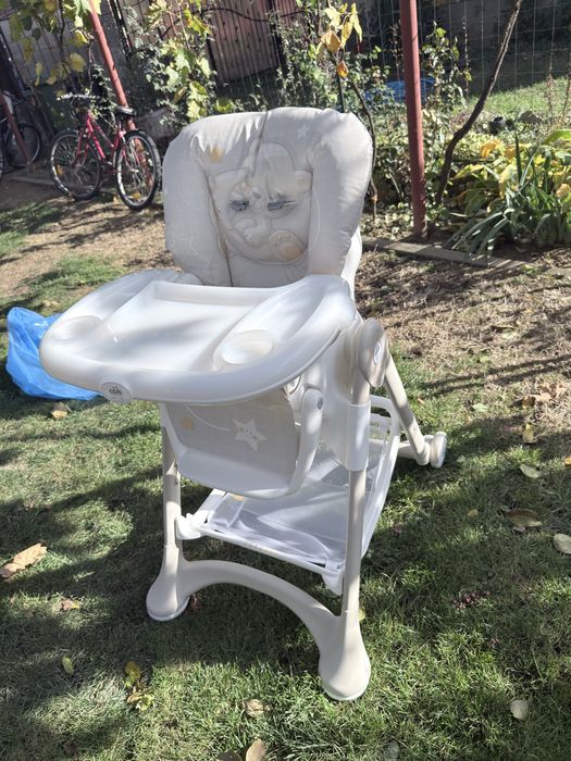 Scaun de masa pentru bebe