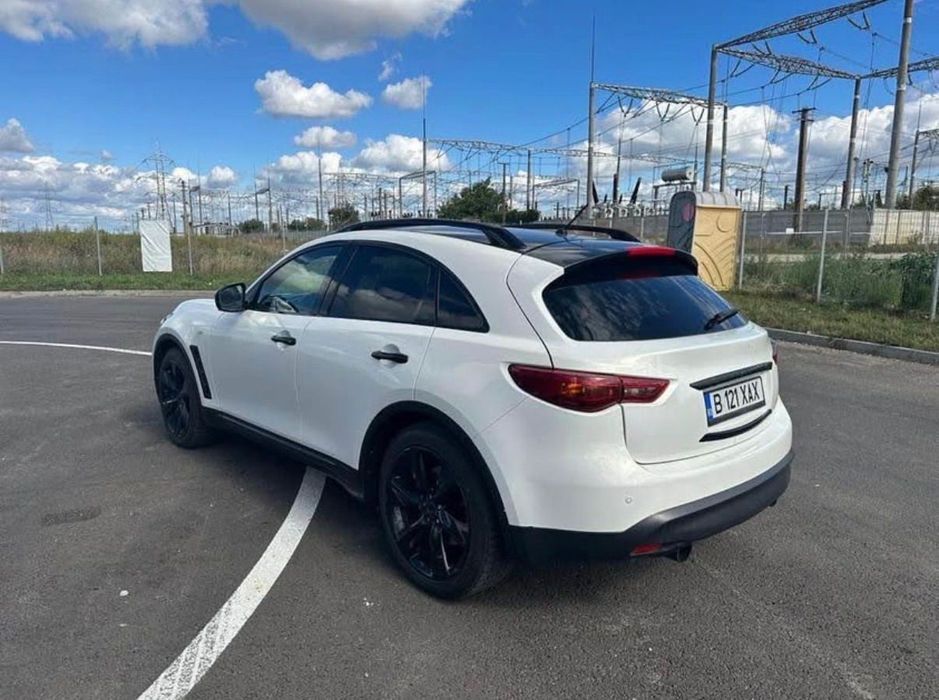 Infiniti EX 30