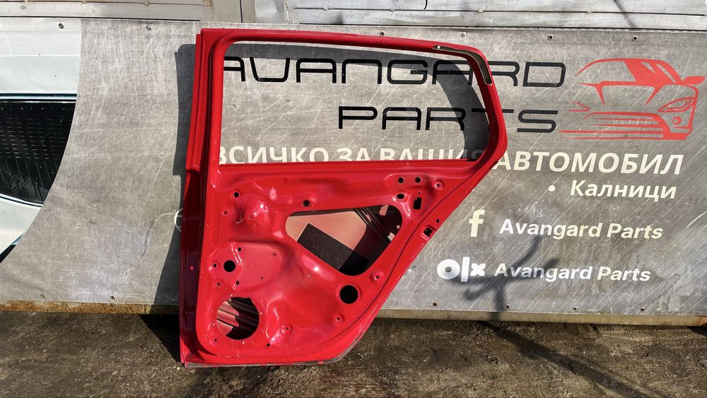 2 броя задна лява и 3 брой задна дясна врата VW Golf 7 комби 2012-