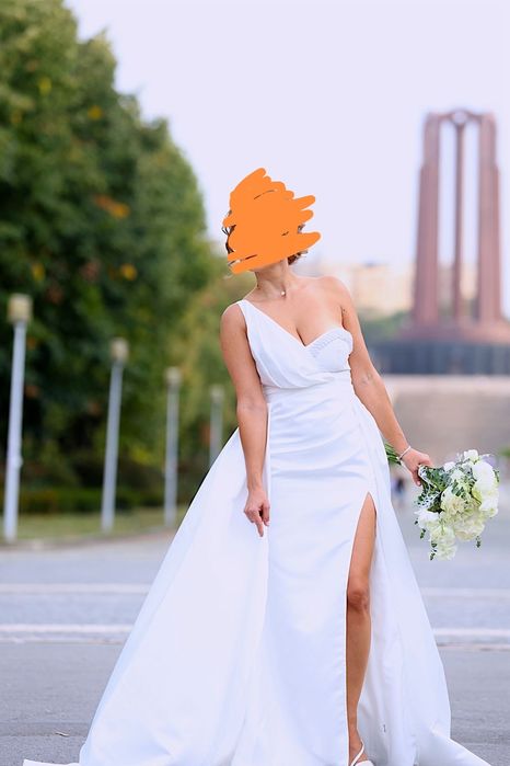 Rochiță de mireasa măr s