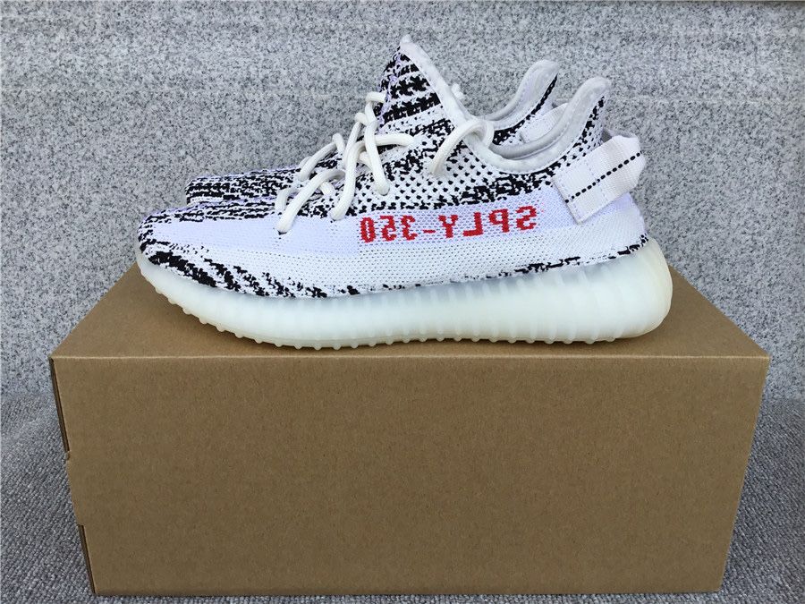 Yeezy 350 v2 Zebra