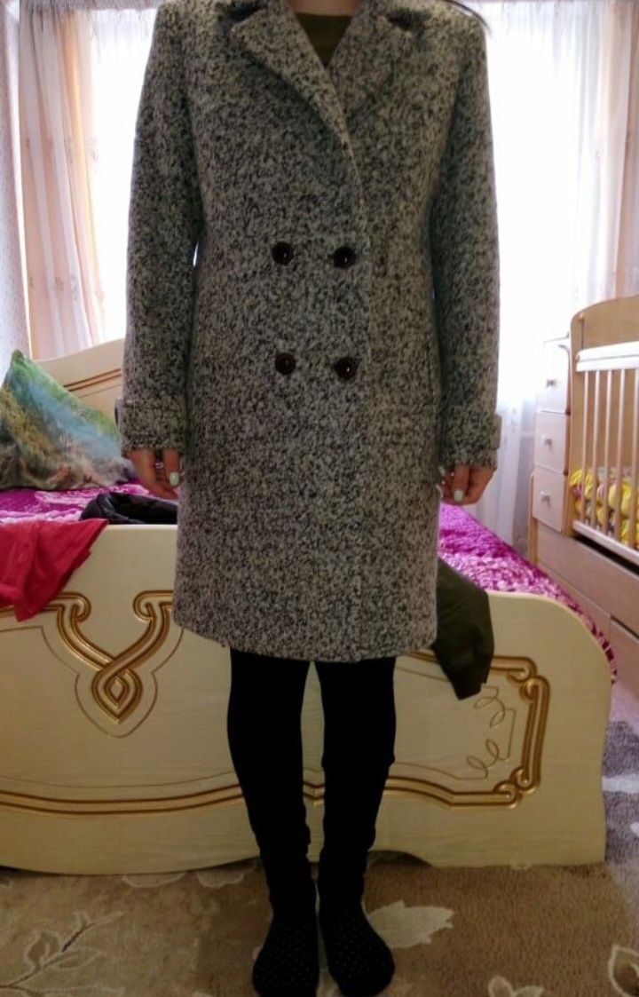 Продам пальто  срочно!