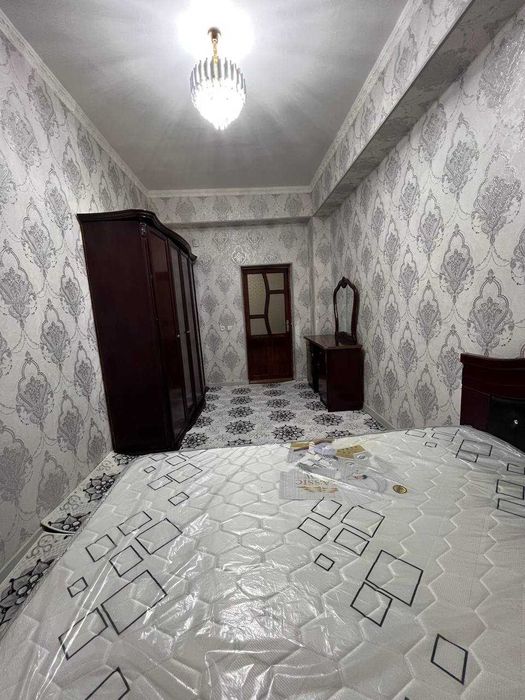 2х комнатная квартира на 2 этаже 55кв/м, в Самарканде