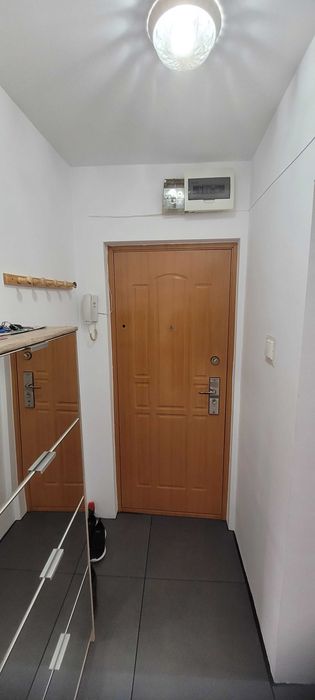 Apartament 2 camere, mobilat – Str. Spiniș, Sector 4-direct proprietar