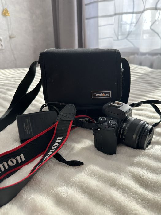 Фотоаппарат Canon EOS M50 Mark 2