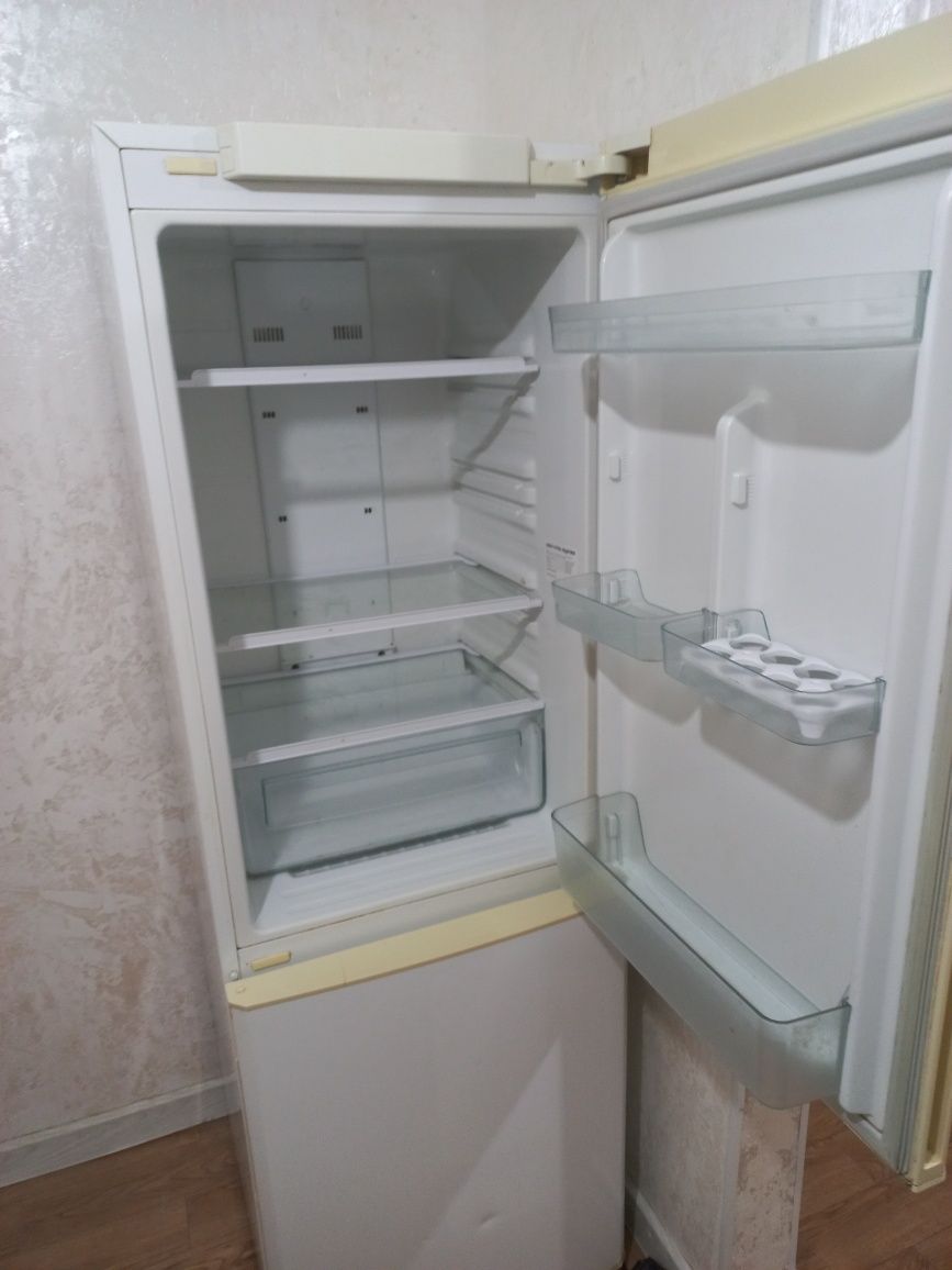 Срочно сатылады холодильник жаксы жагдайда