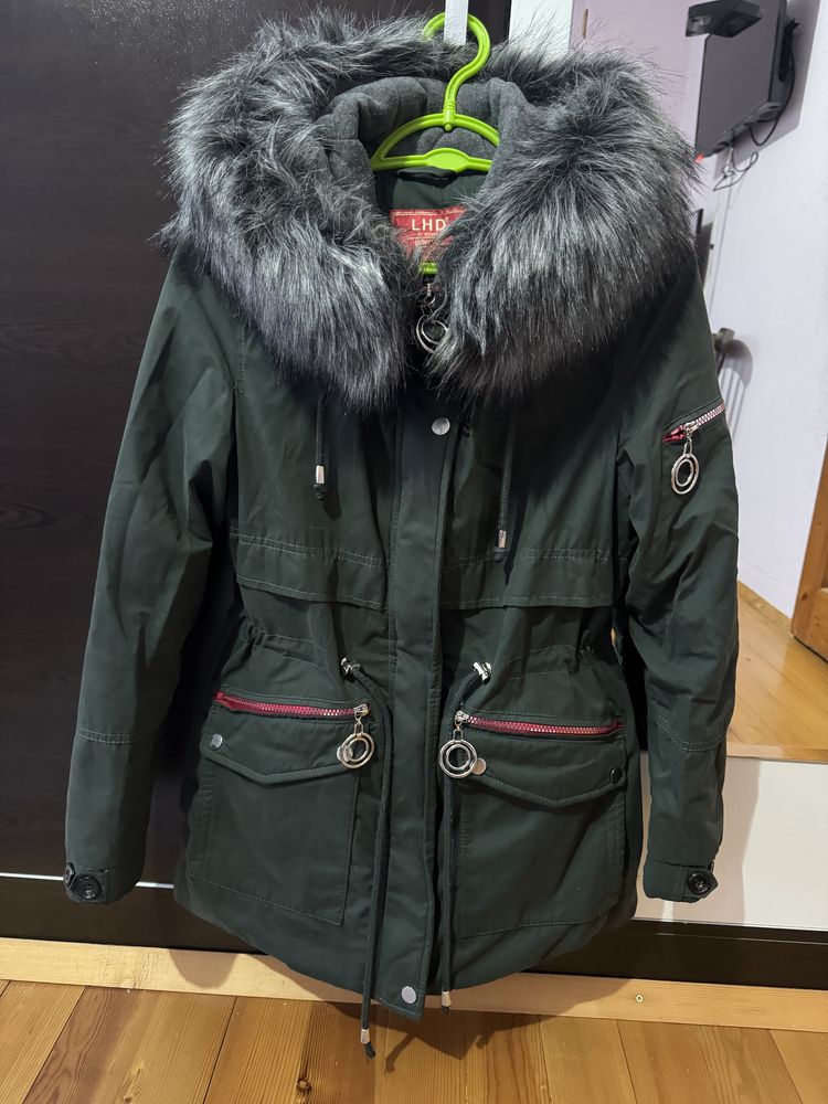 Дамско яке размер S