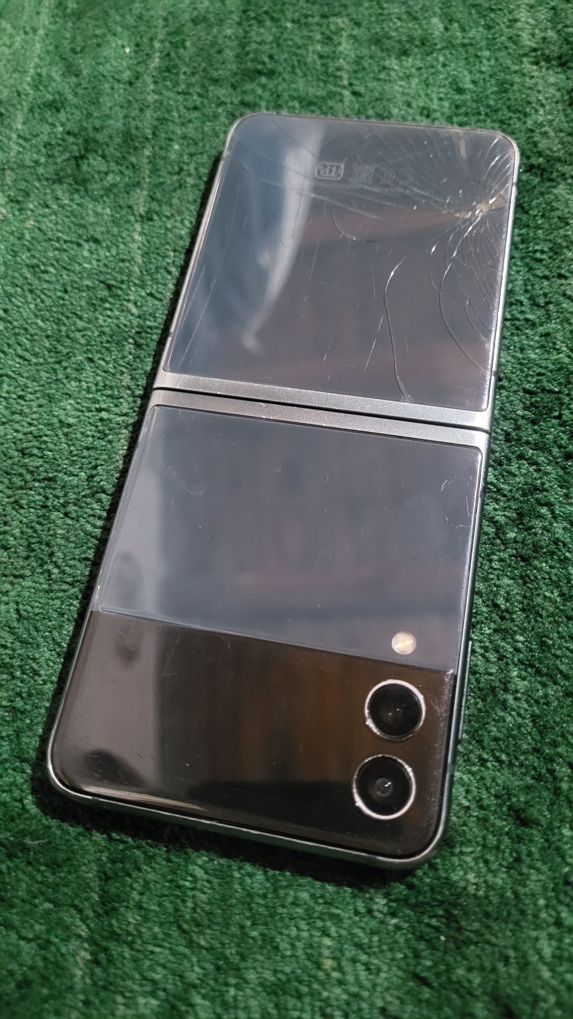 Samsung galaxy z flip 3