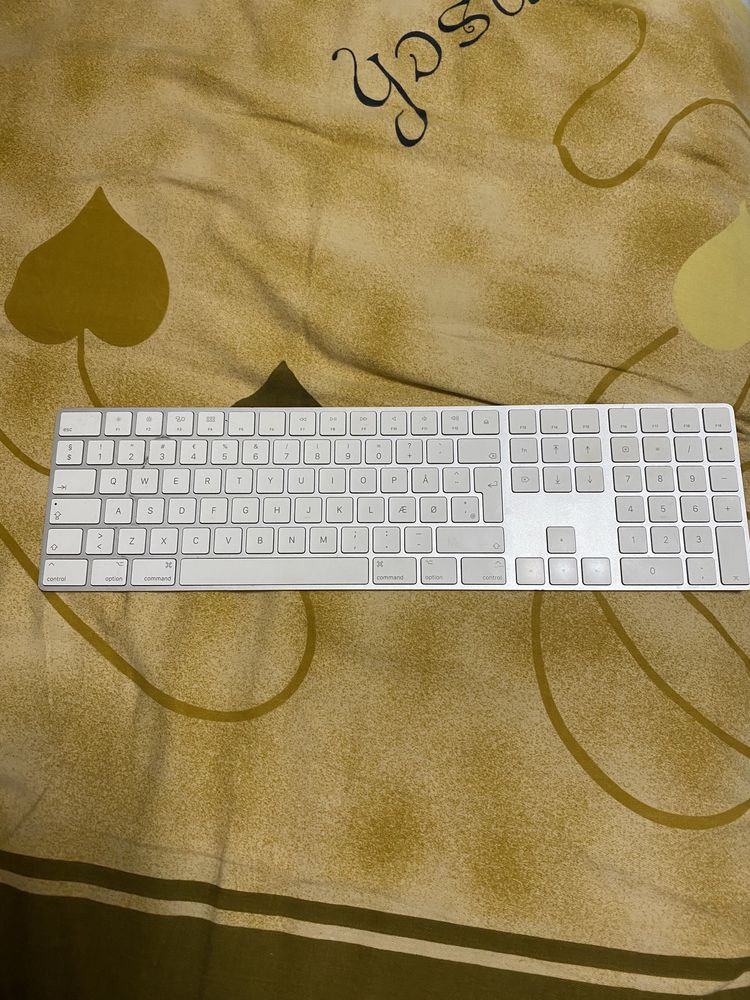 Vand tastatura apple wirless