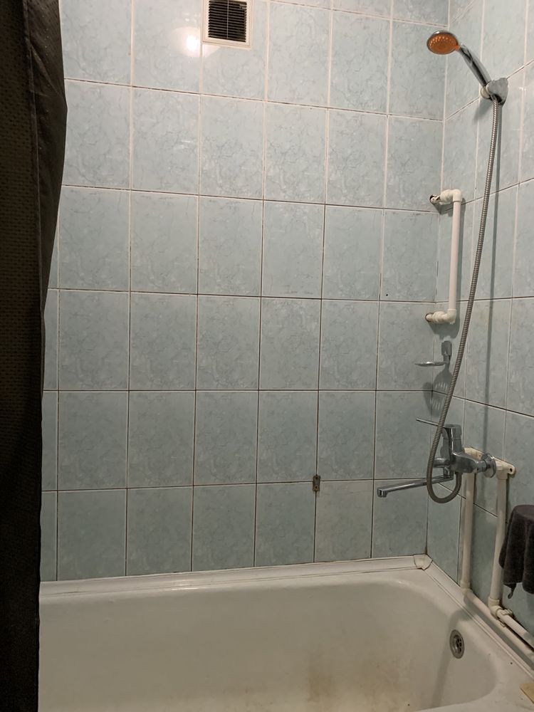 Algoritm Qizil sharq 1 xona sotiladi