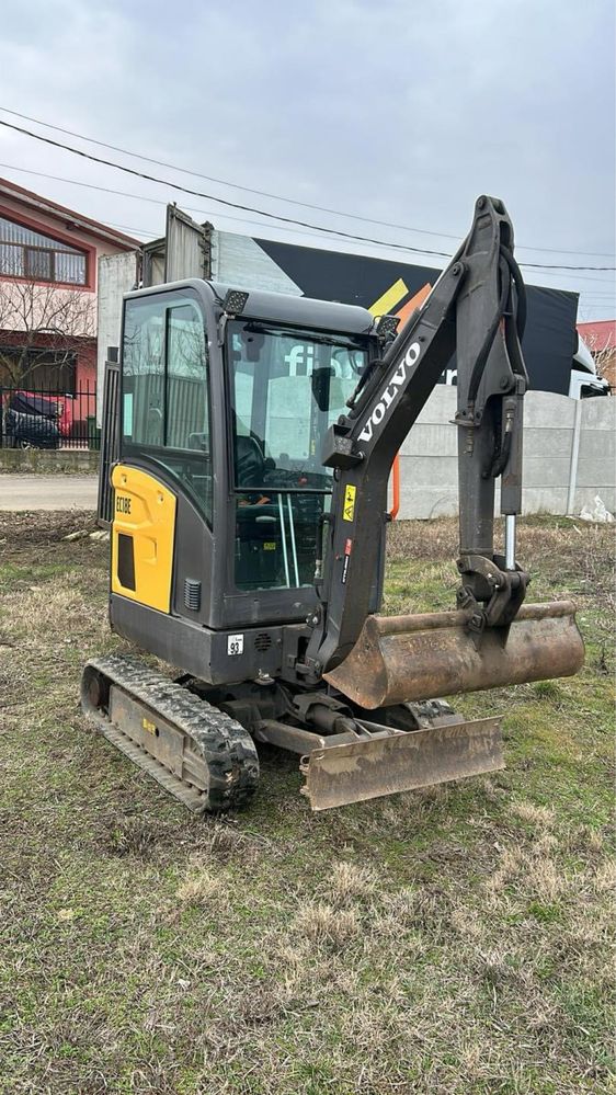 Sapaturi mecanizate Mini Excavator