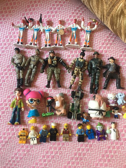 Персонажи из лего
