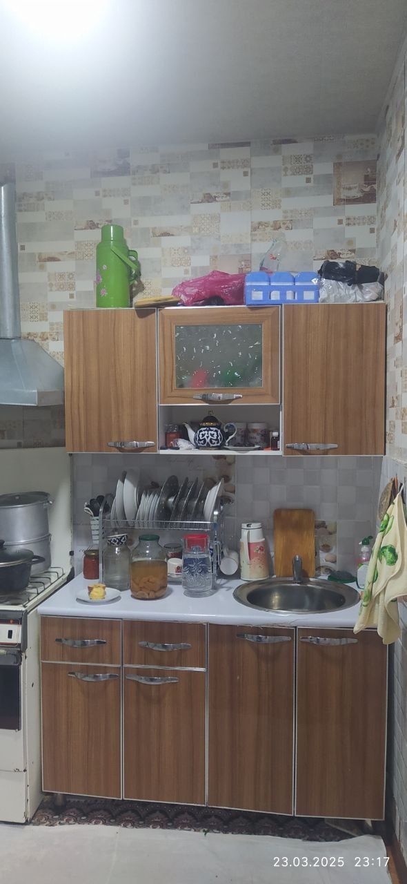 Срочно продаётся 2/3/4 квартира Феруза разделка 55000