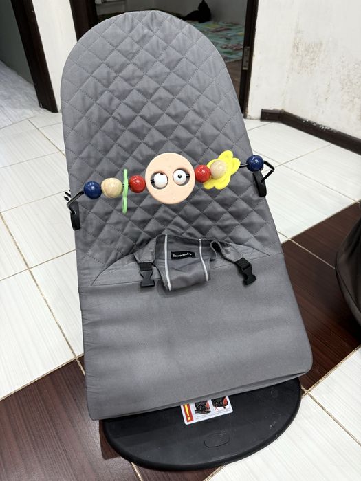 Продам Шезлонг Детский