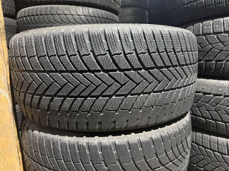 Шины зима 255/40 R19 липучки покрышки резина колеса донгелек
