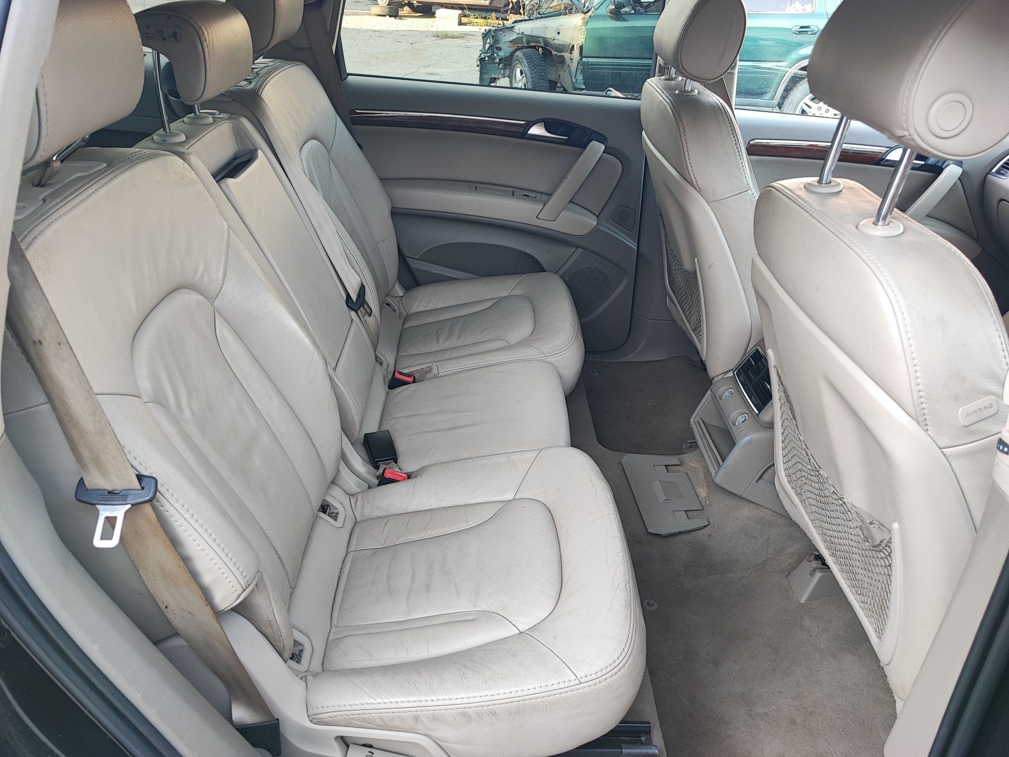 Audi Q7 3.0TDI 233к.с. на части
