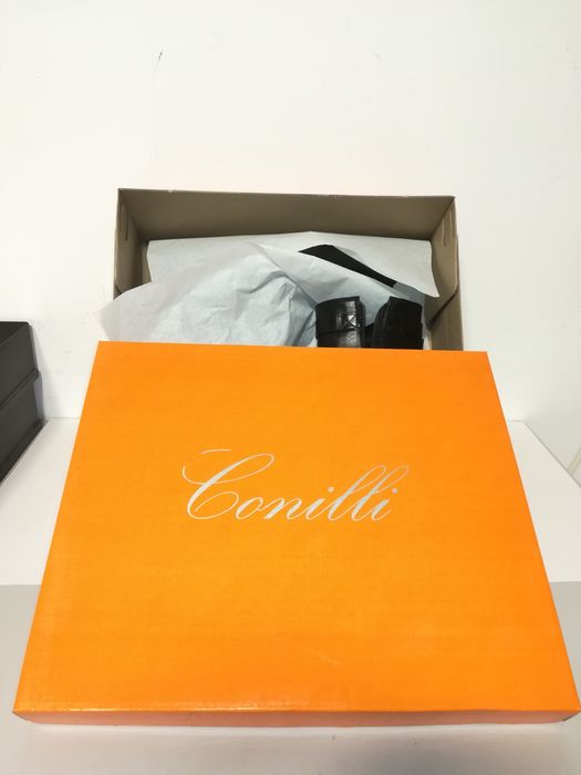 Ghete din piele Conilli