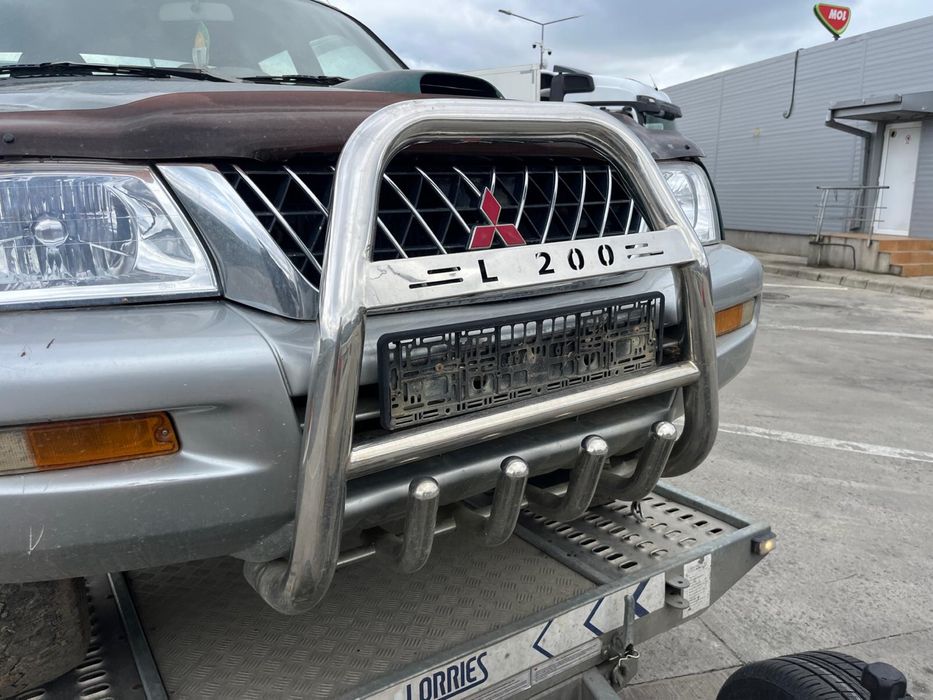 Dezmembrez Mitsubishi L200 piese Mitsubishi L200