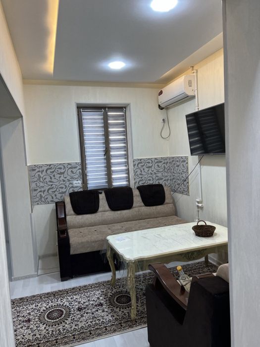 Срочно Сдаётся У.л Нукуская Ор-р 1.Натарални Пирамид 1/комнатная