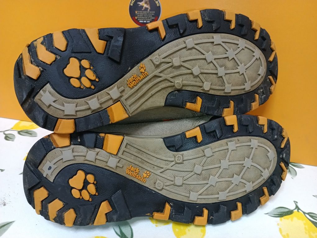 Jack Wolfskin N 37 кожени - 27 лв