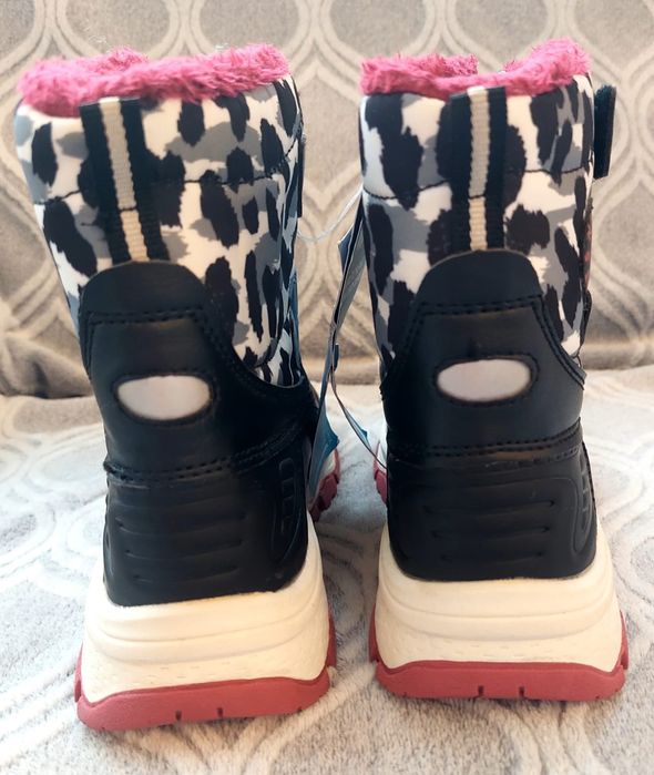 Ghete zapada, imblanite,  impermeabile