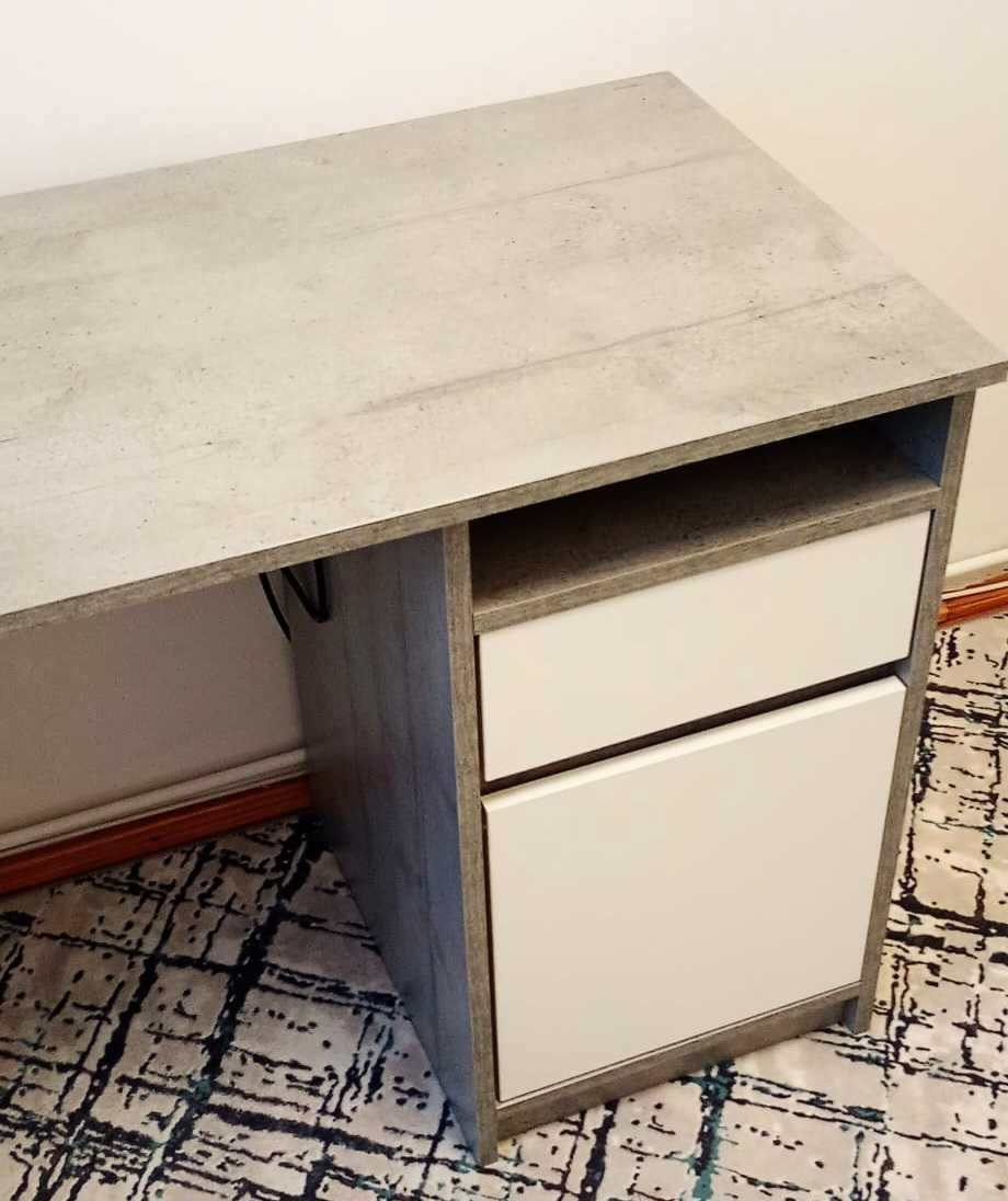 Birou BILLUND 120/54 cm culare alb/gri