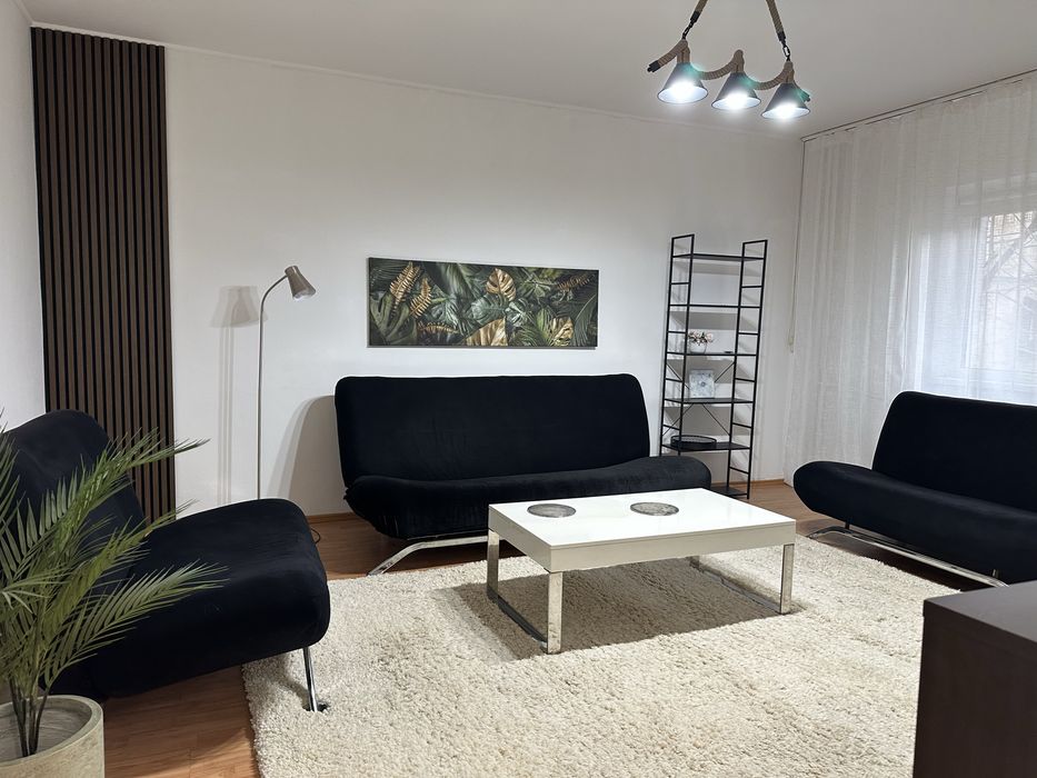 De inchiriat apartament cu 3 camere zona Mall Vitan