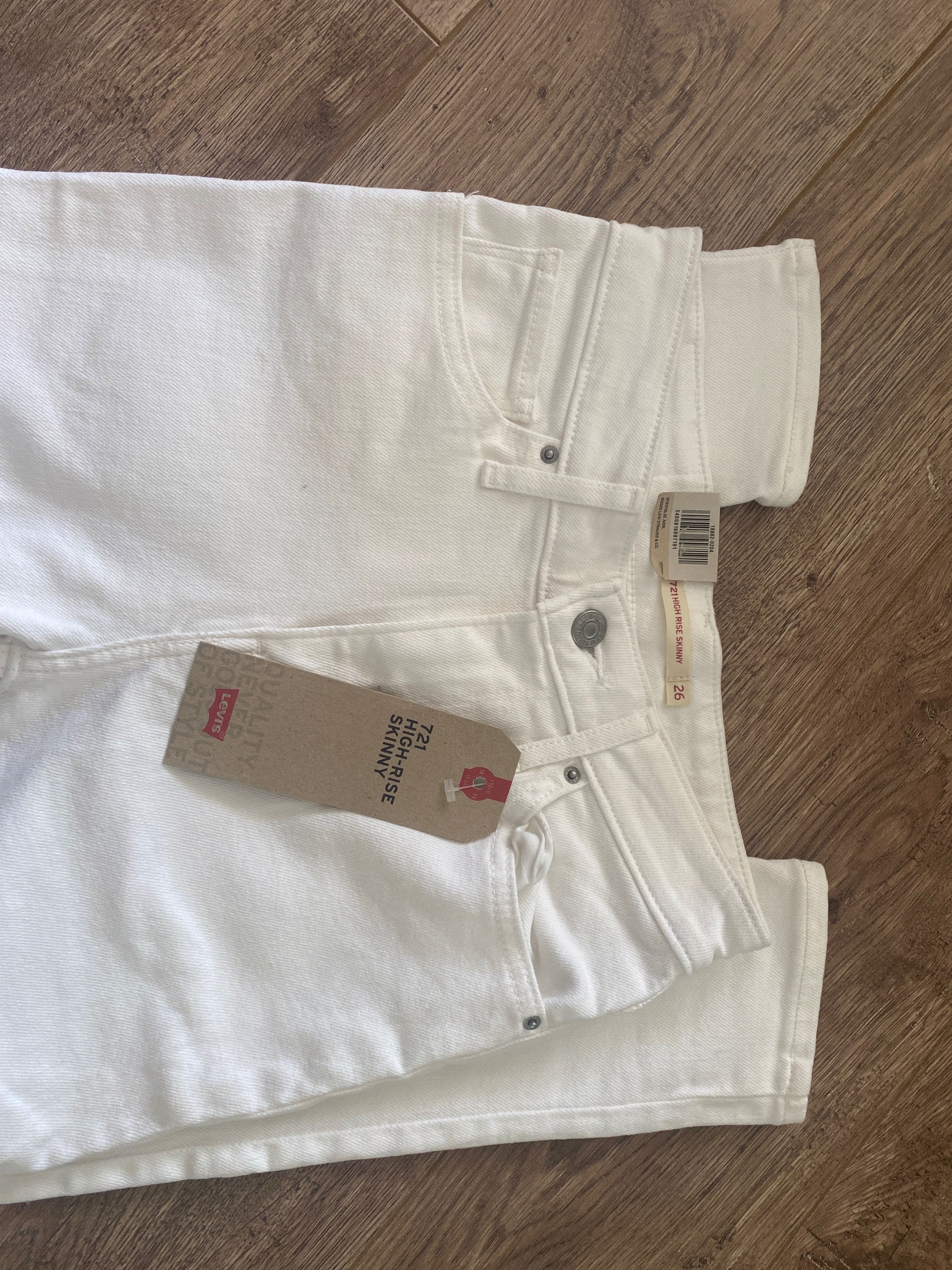 Дънки Levi’s нови с етикета размер 26 модел 721 High Rise Skinny