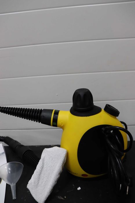 Парочистачка Clatronic DR 3653, 250мл, 3.5 бара, 1050W, Черен / Жълт