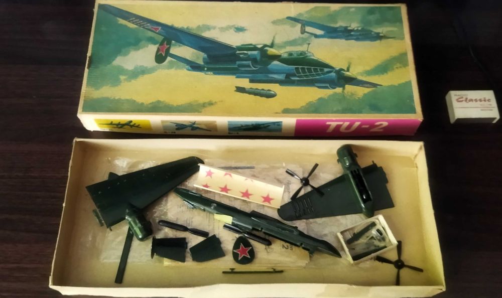 сборная модель самолета Ту-2 (Ju-85) пр, ГДР РАРИТЕТ!