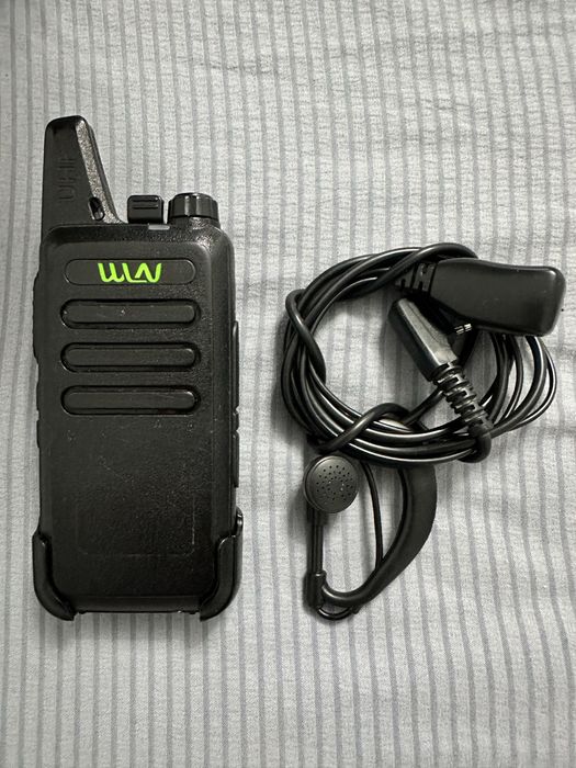 продам вторую рацию с наушниками!