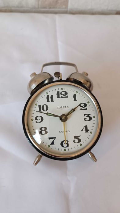 Часовник / будилник - CORSAR - Made in Hungary - 1965г.