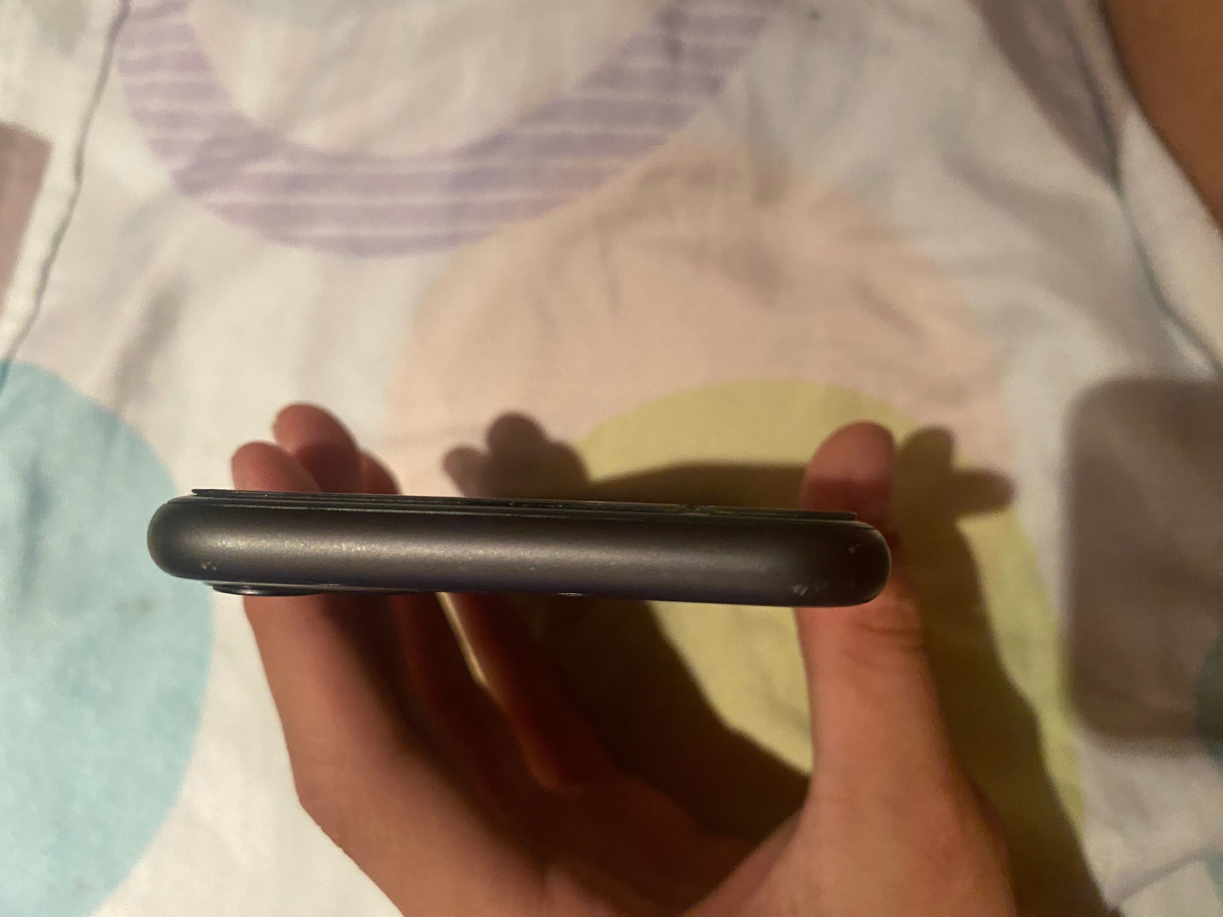Iphone 11   64gb