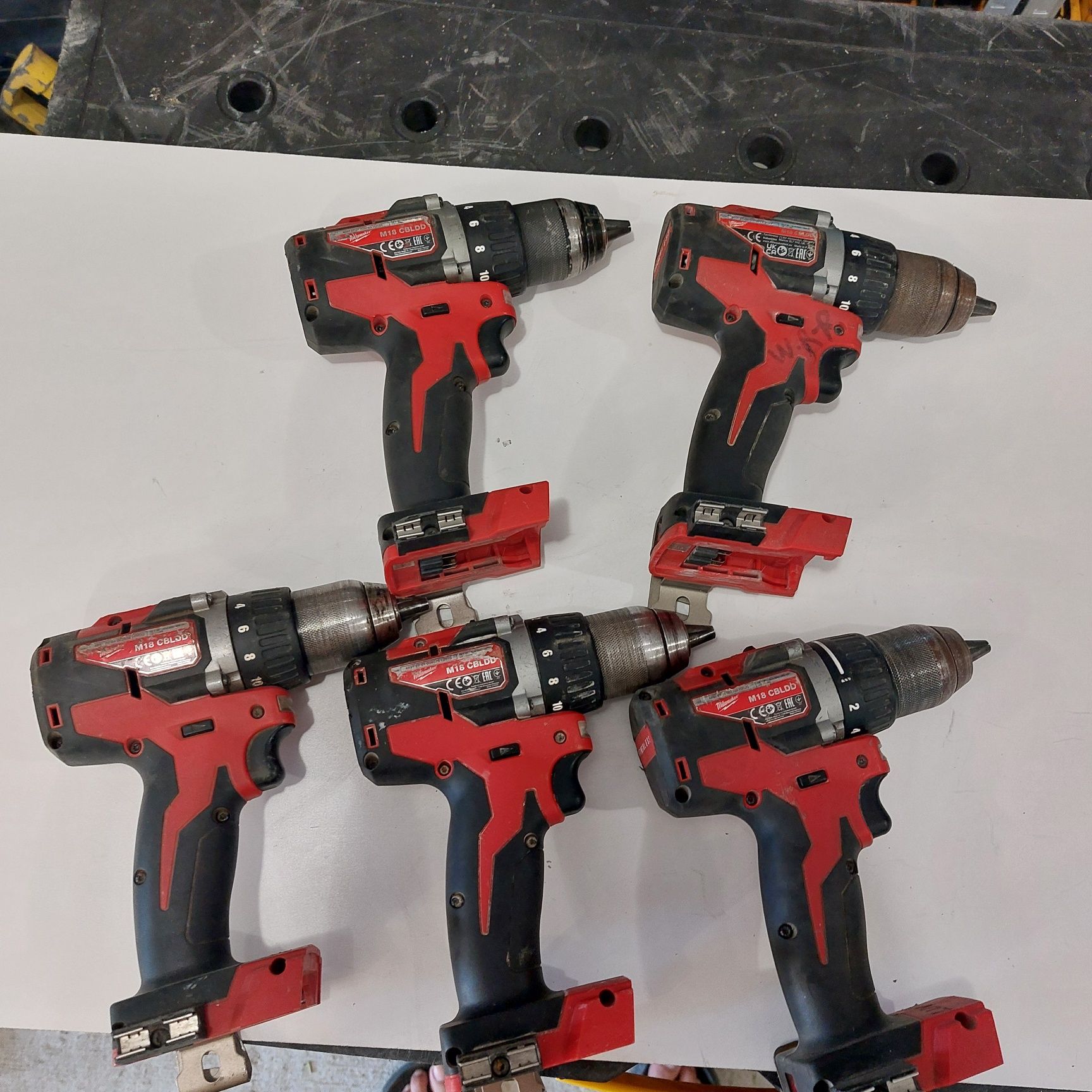 Безчетков акумулаторен винтоверт Милуоки Milwaukee M18 CBLDD 18 V