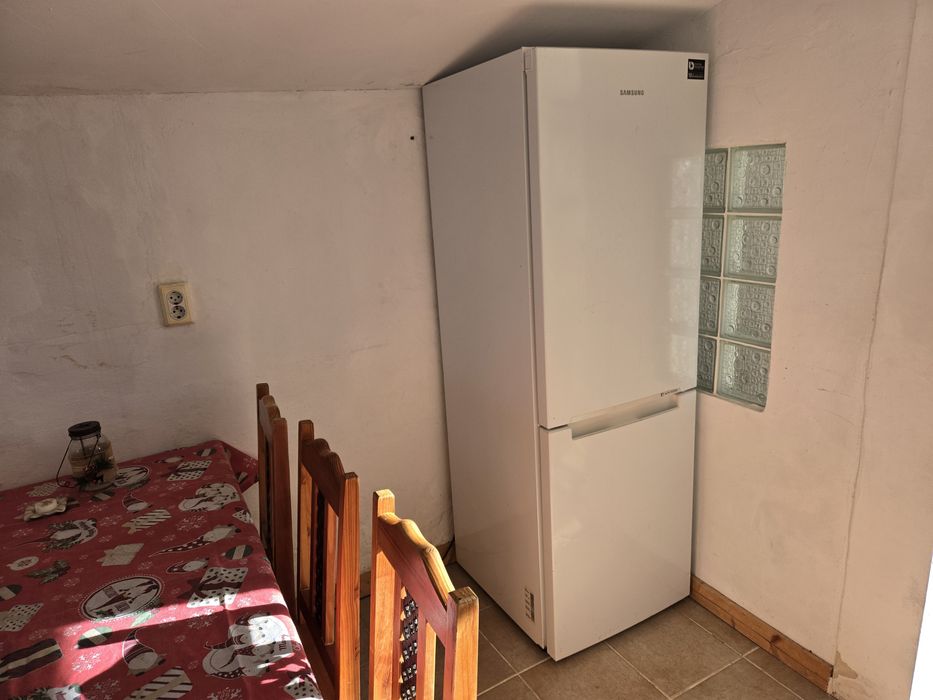 Дава се под наем Къща в с. Изворище, Област Бургас - 55 кв.м за 153 € - Снимка #9