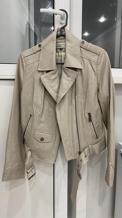 Продам натуральную кожаную куртку