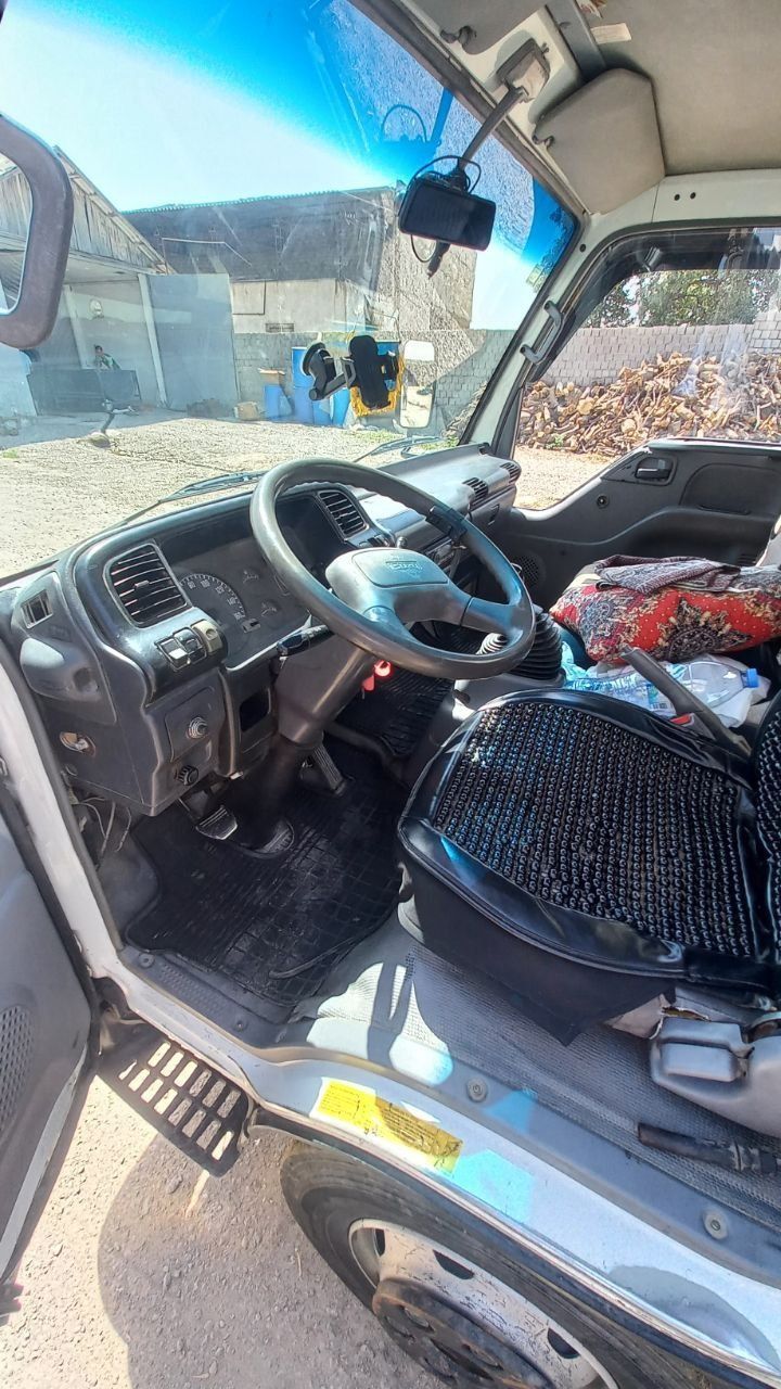 Isuzu sotiladi holati ideal
