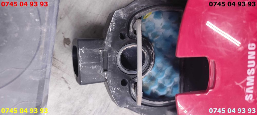 aspirator samsung VCDC15SV rosu 1500w se vinde ca in poze functional