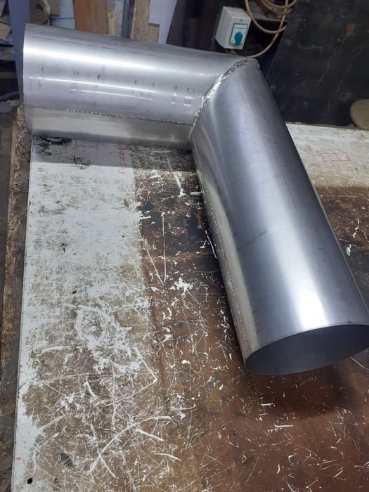 Confectii metalice, porti ,balustrade ,hornuri izolate  etc