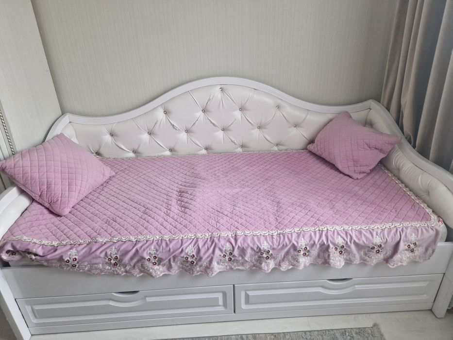 Продам подростковую кровать.