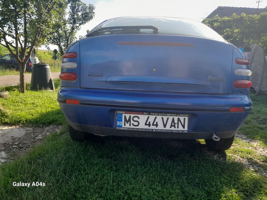 Mașină Fiat Brava, albastră