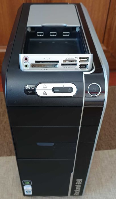 Calculator Unitate PC Intel Dual Core E6700 3.2 Ghz Ram 8 G Windows 10