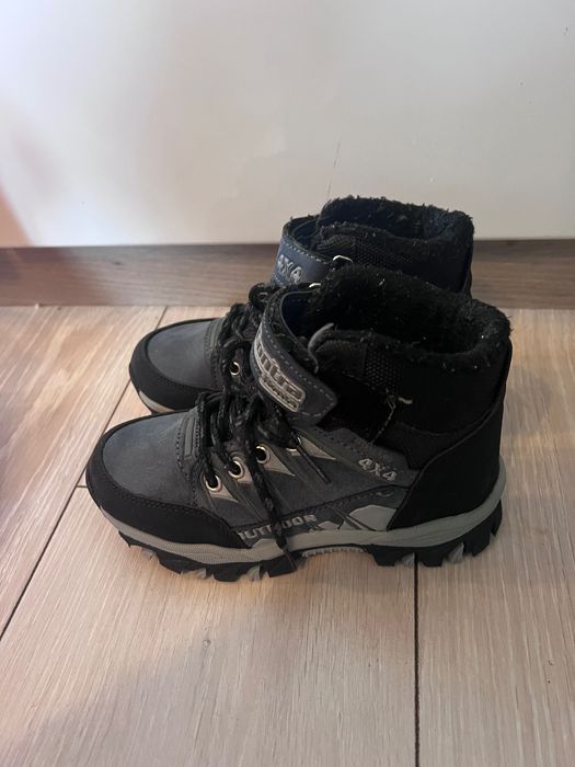 Детски боти за момче